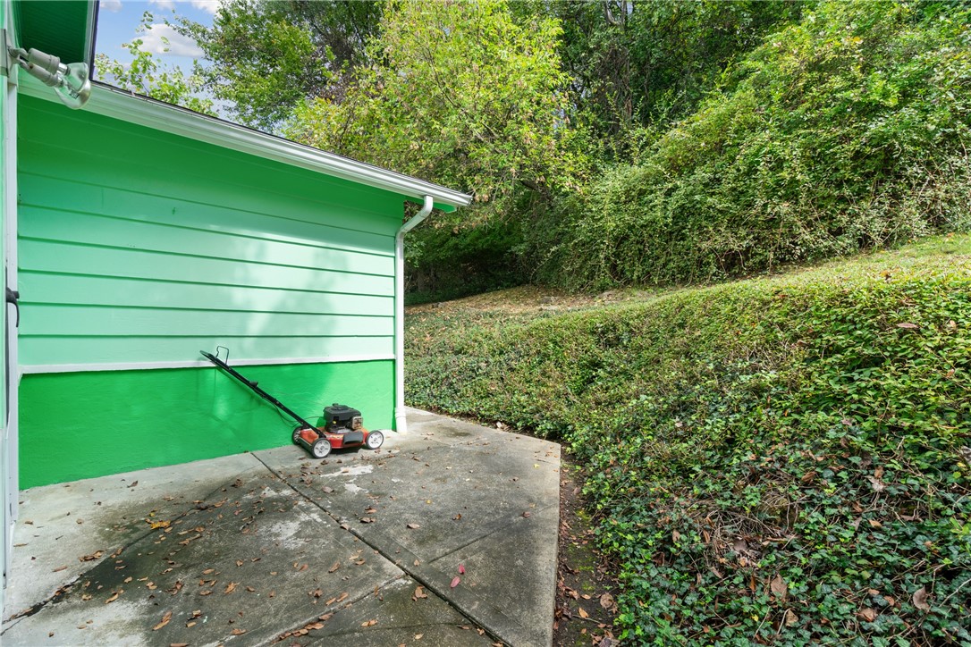 282 Plummer Ave