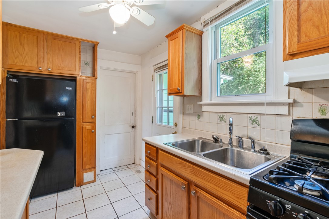 282 Plummer Ave