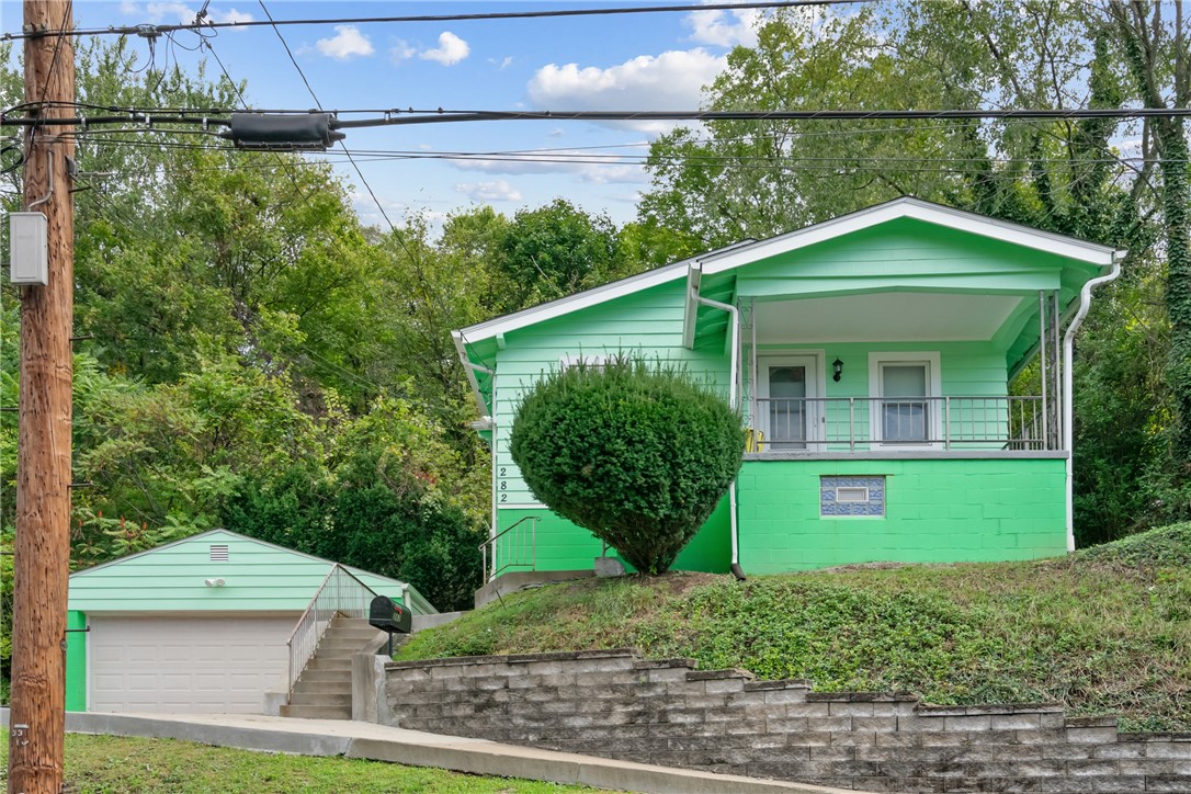 282 Plummer Ave