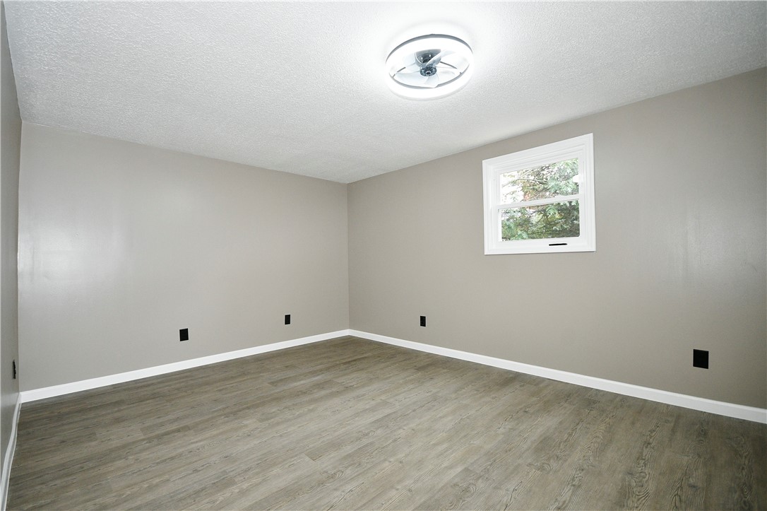 2822 Dwight Ave