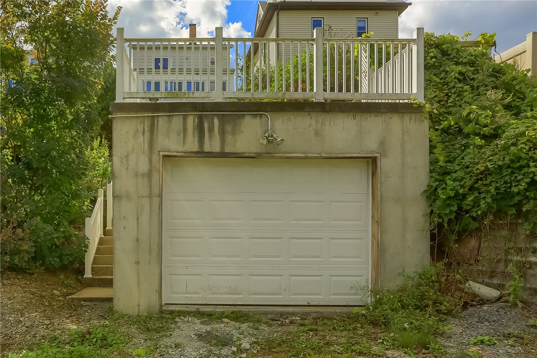 96 Ridgewood Ave