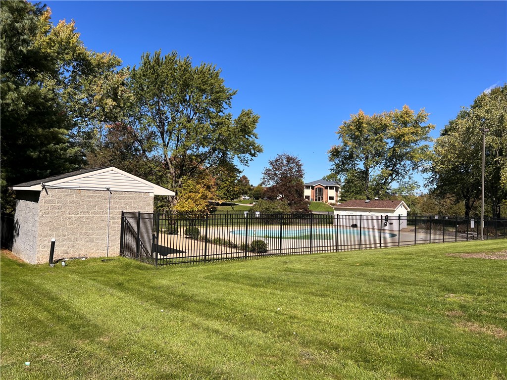 417 Brookside Ct