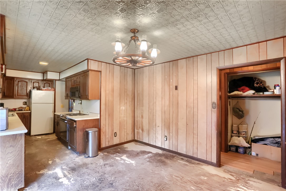 1331 Mile Hill Rd