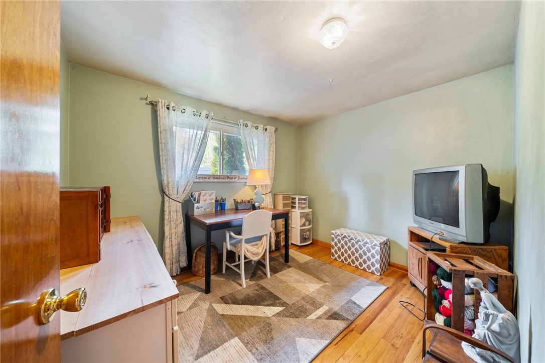 933 Braddock Rd