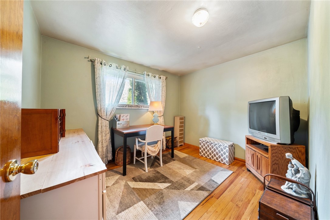 933 Braddock Rd