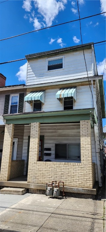 17 Sherman St