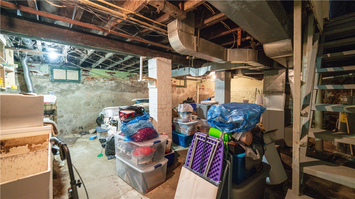 111 Maywood St