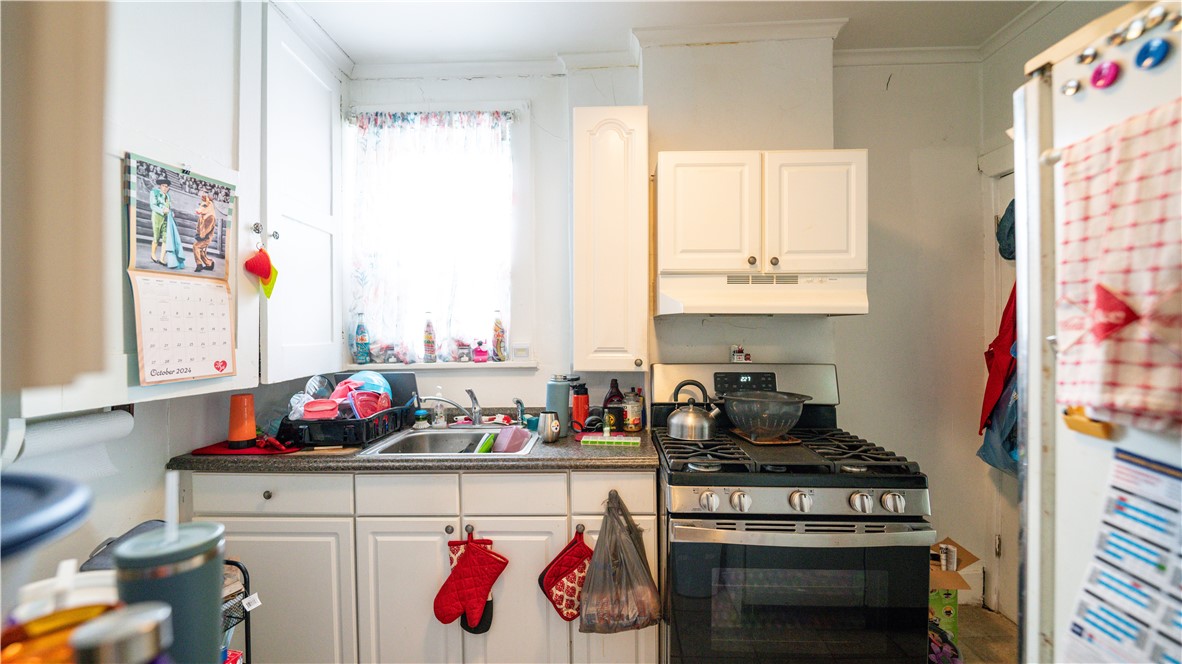 111 Maywood St