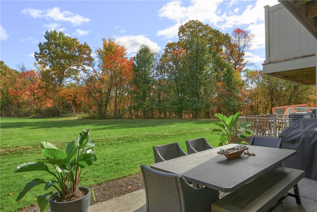 1204 Pointe View Dr