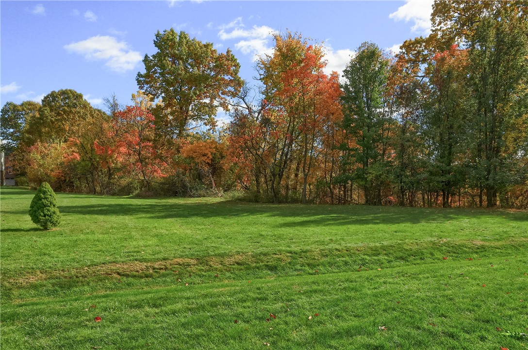 1204 Pointe View Dr