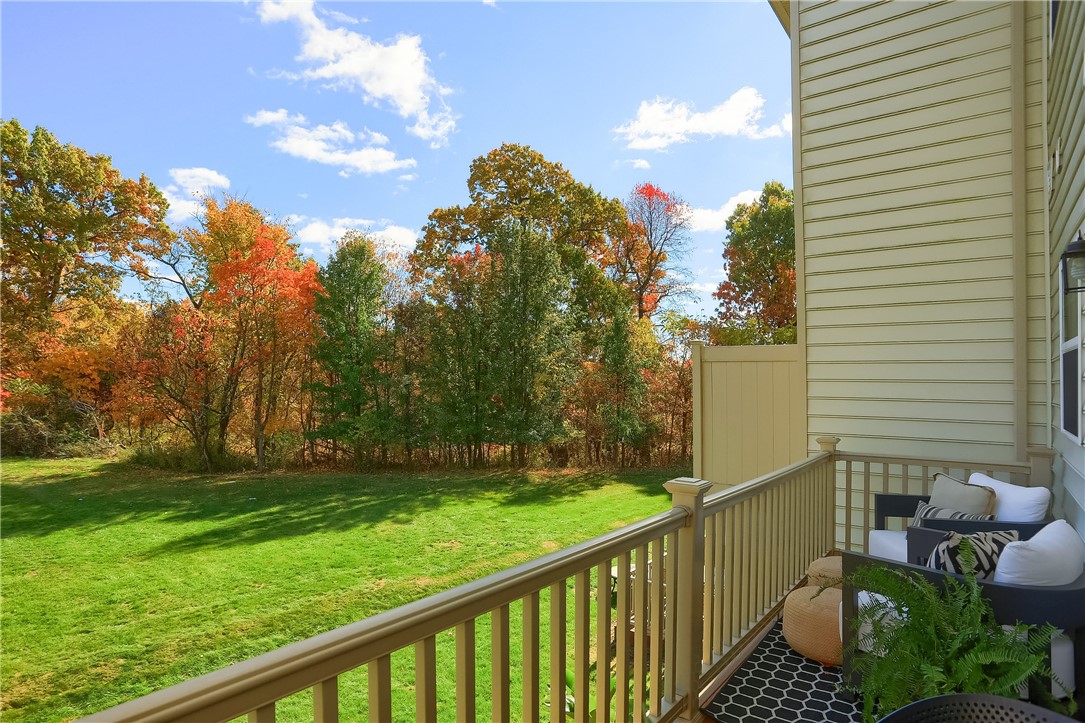1204 Pointe View Dr