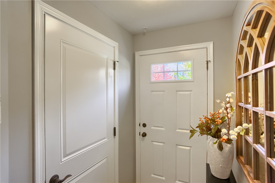 1204 Pointe View Dr