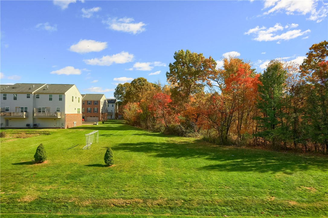 1204 Pointe View Dr