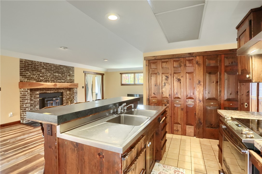 214 Andrews Trce
