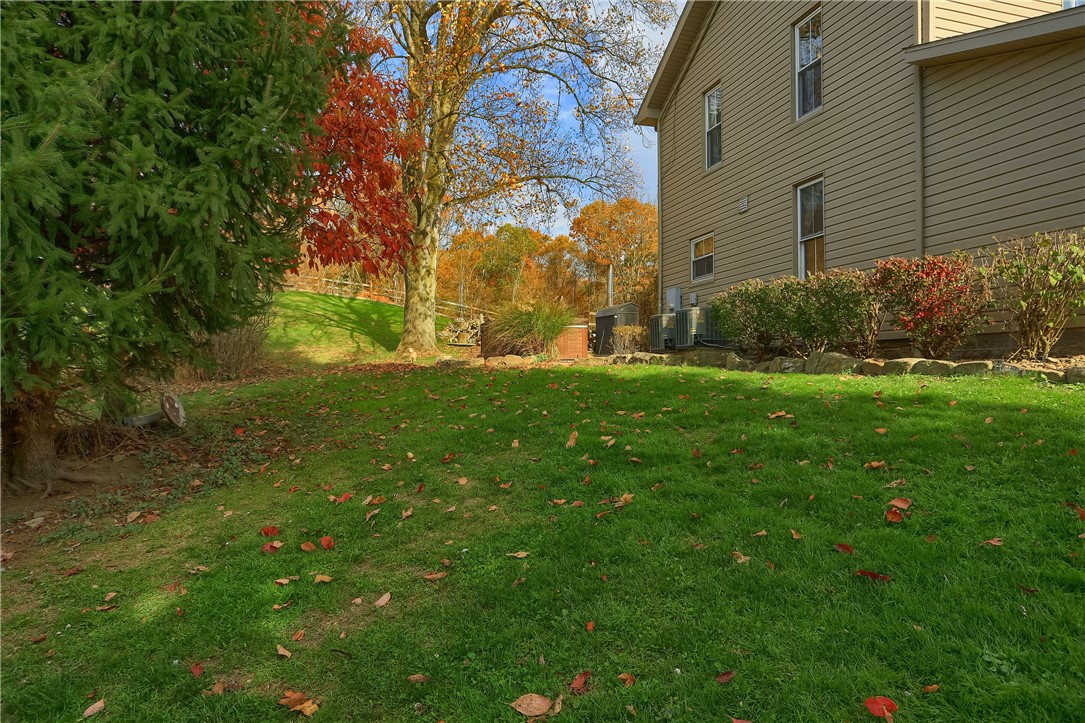 321 Robinwood Farm Ln