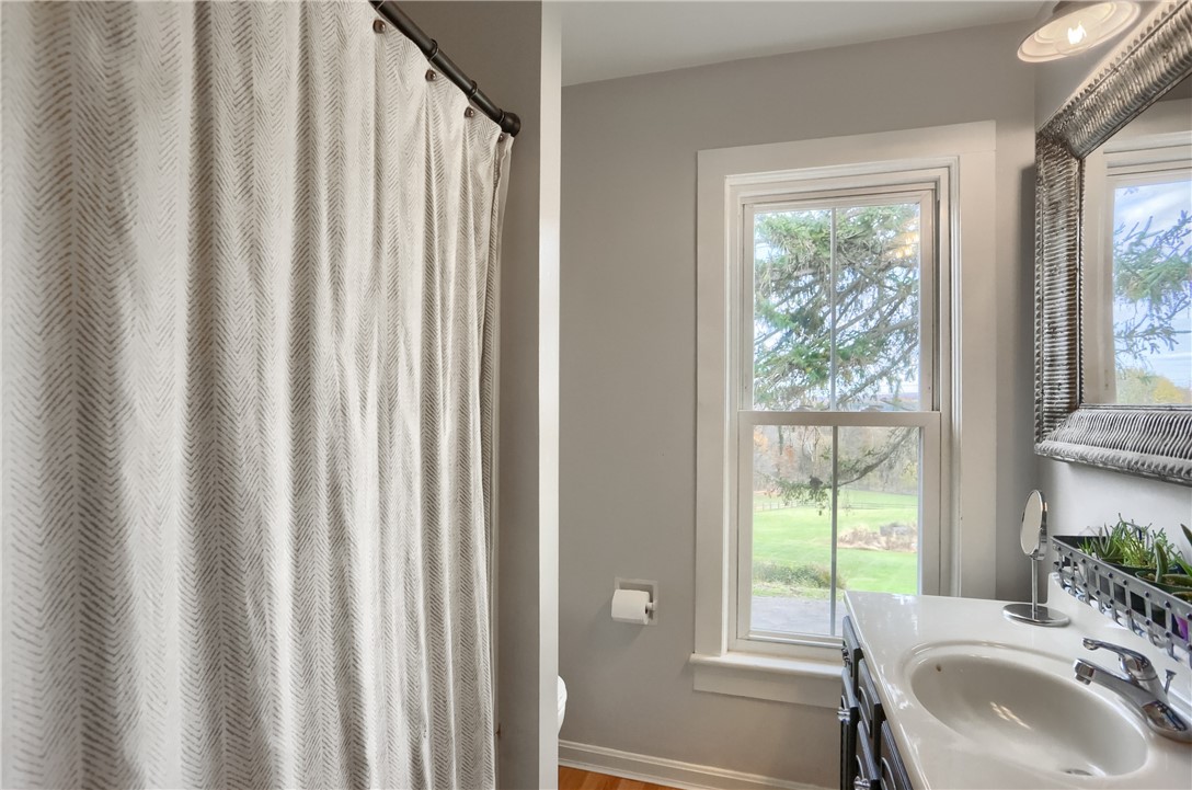 321 Robinwood Farm Ln