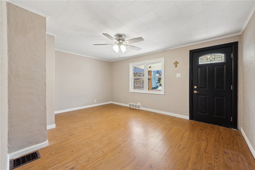 62 Hickory St