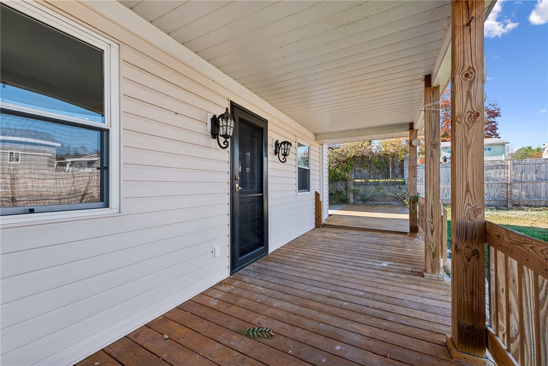 62 Hickory St