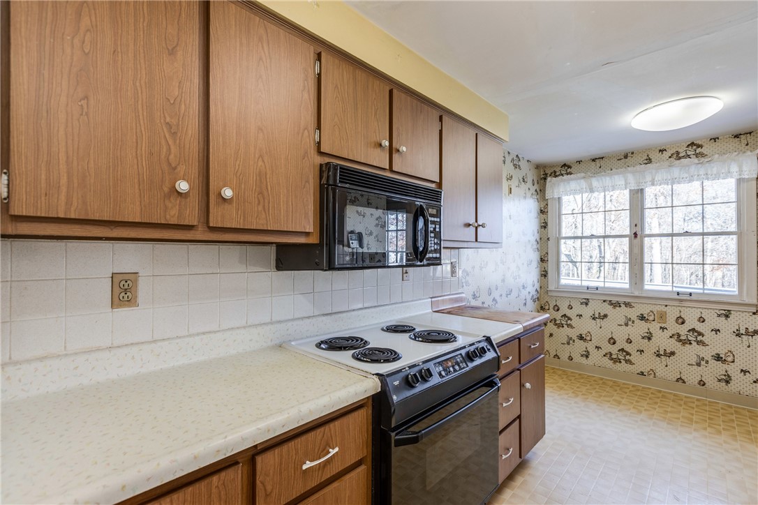 138 Lowery Dr