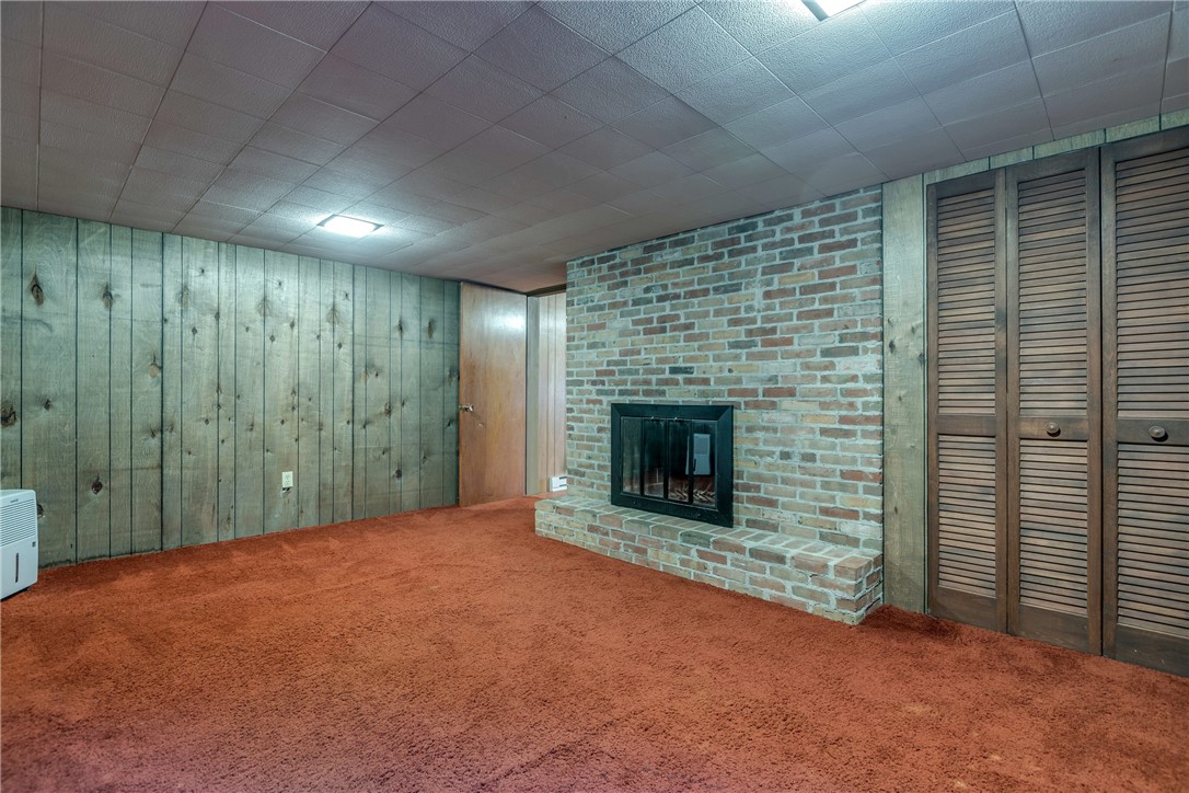 138 Lowery Dr