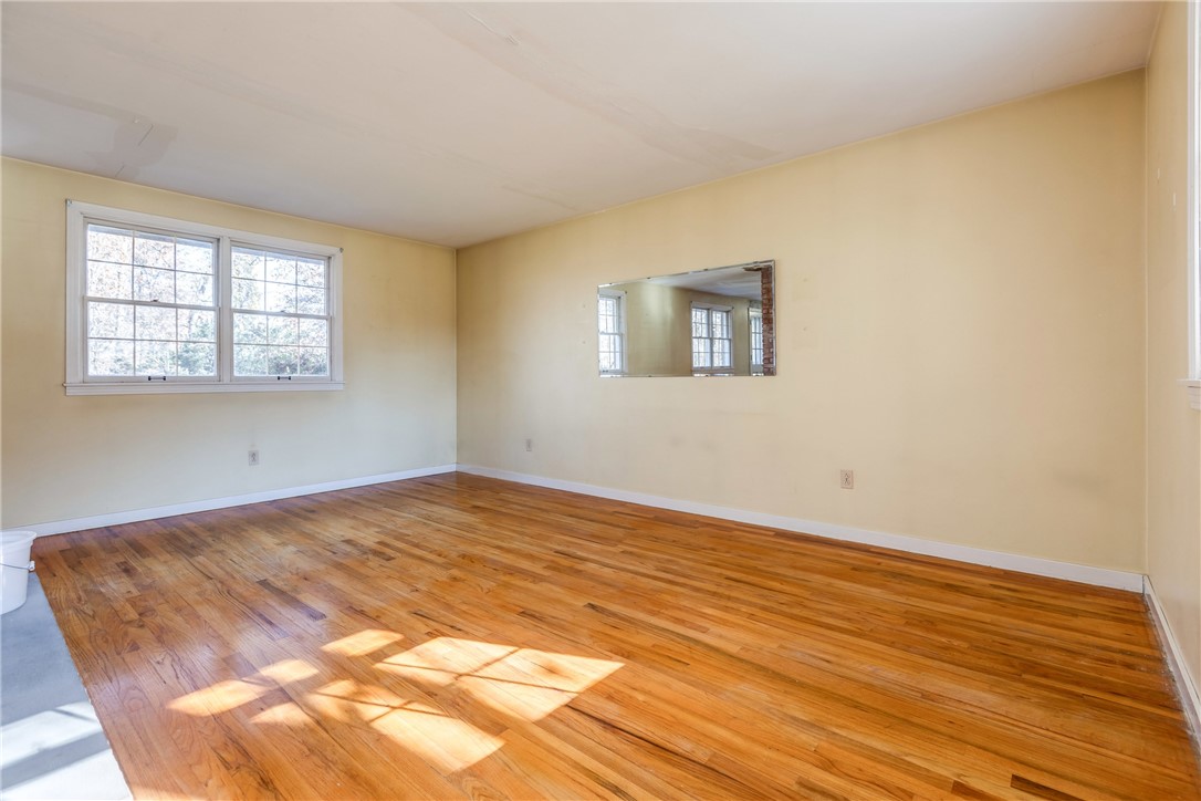 138 Lowery Dr