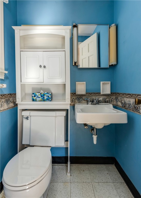 138 Lowery Dr