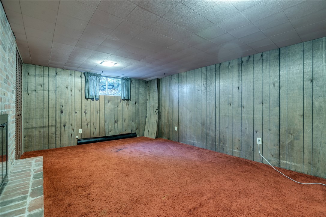 138 Lowery Dr
