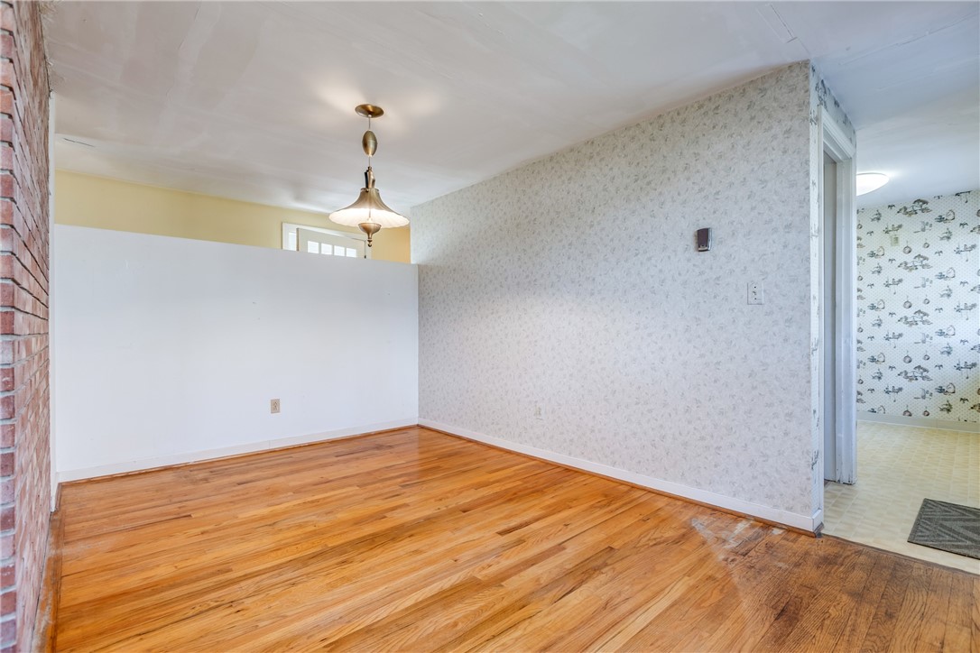 138 Lowery Dr