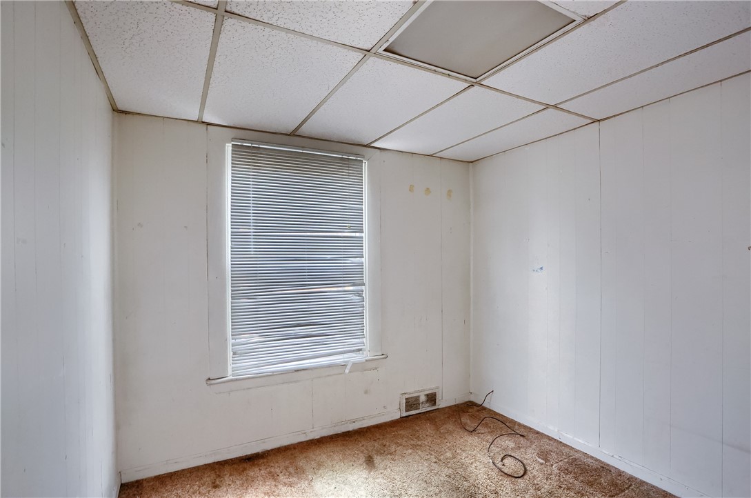 1004 6th Ave
