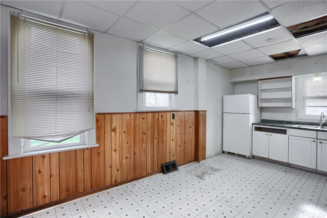 1004 6th Ave