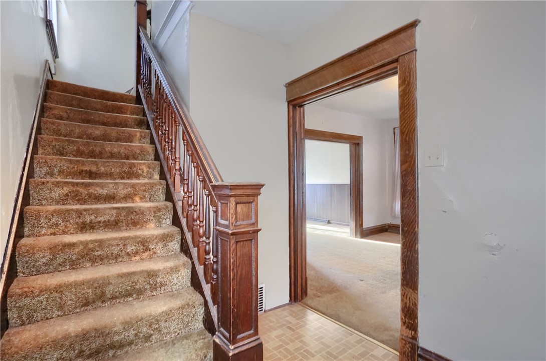1004 6th Ave