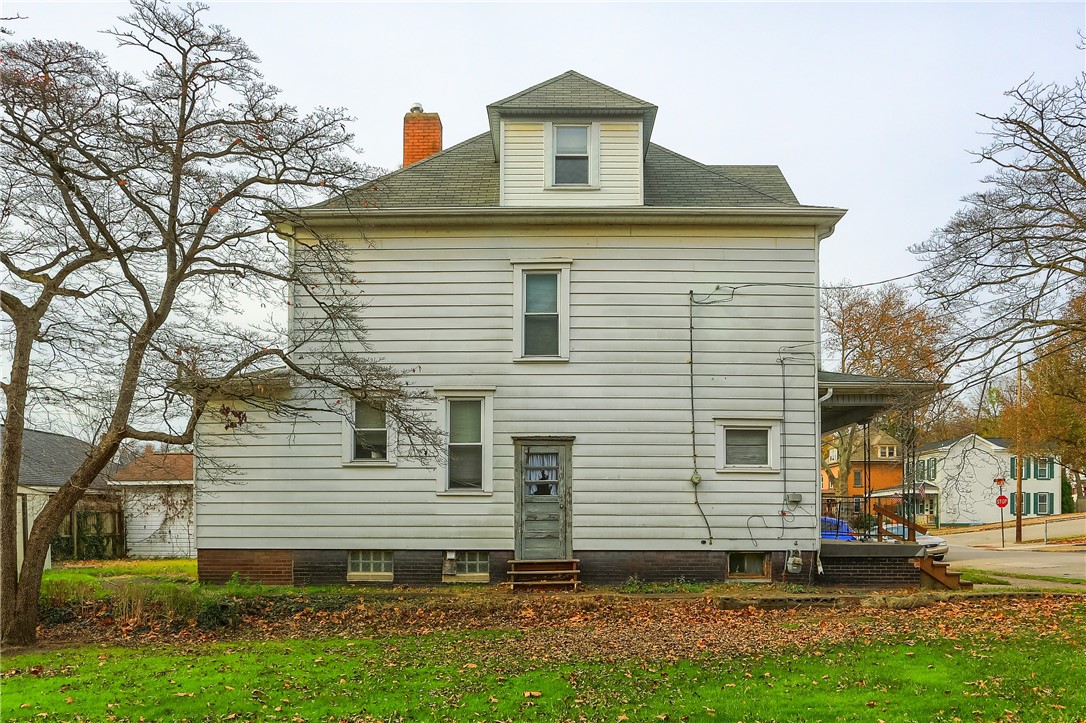 1004 6th Ave
