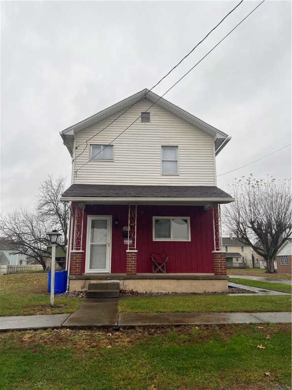 218 E Clayton St