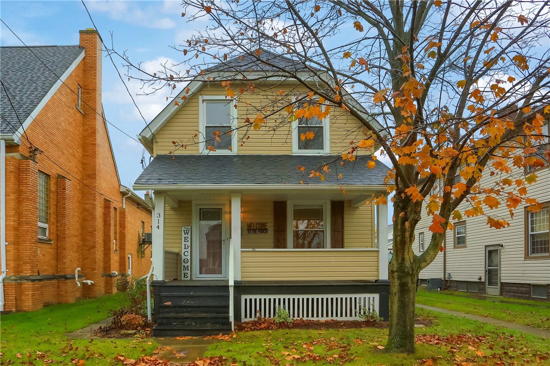 314 Foch St