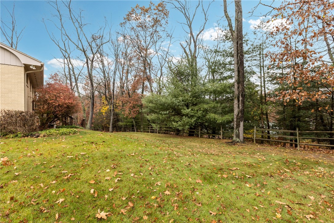 629 Ravencrest Rd