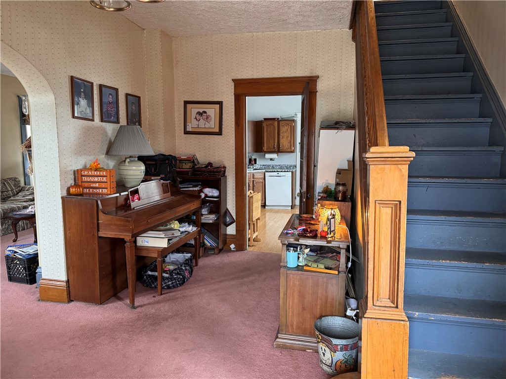 49 S Myers Ave