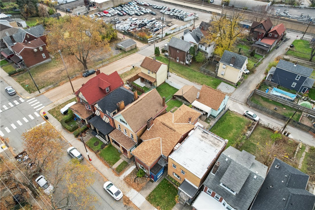 2410 Woodstock Ave
