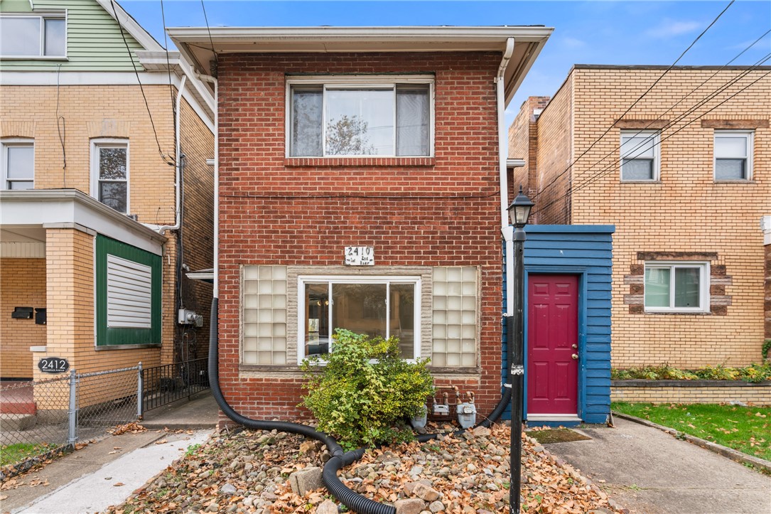 2410 Woodstock Ave