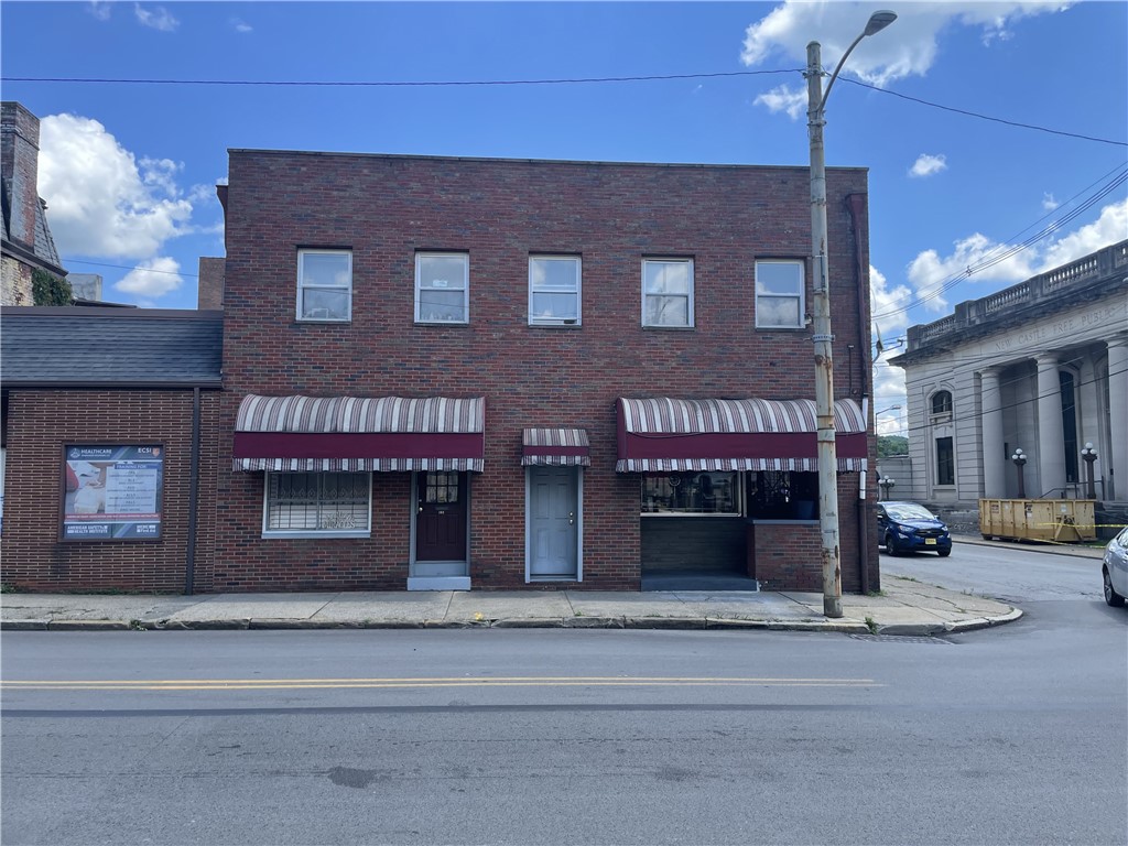 102 N Mercer St