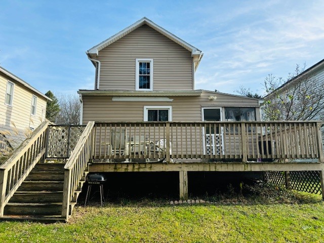 630 John St
