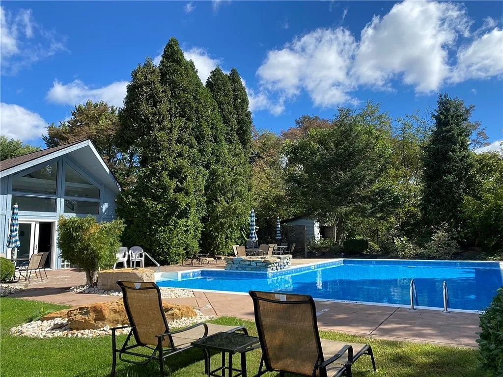 317 Spring Run Dr