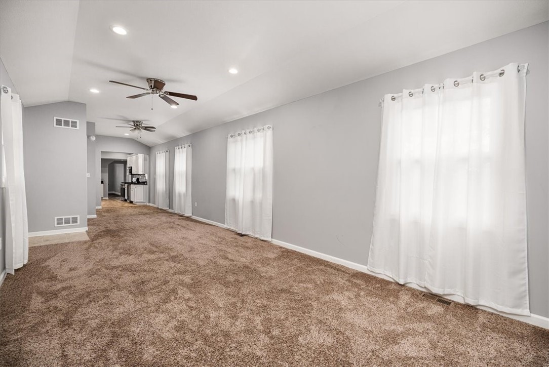 189 Greenwood Ave