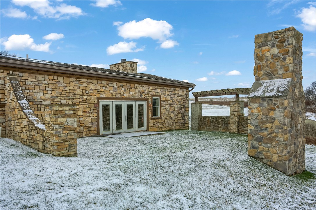 1640 Perry Hwy