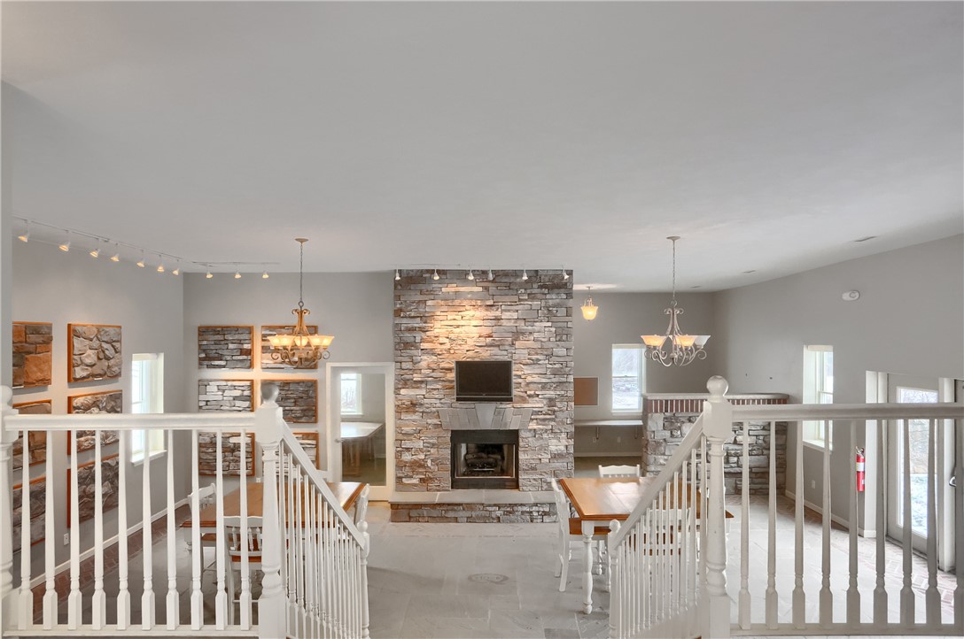 1640 Perry Hwy
