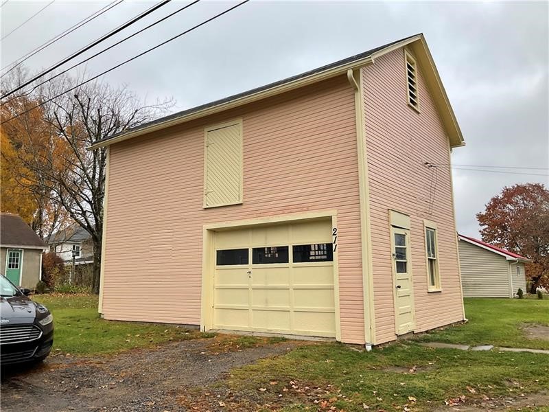 211 N Cooper Ave