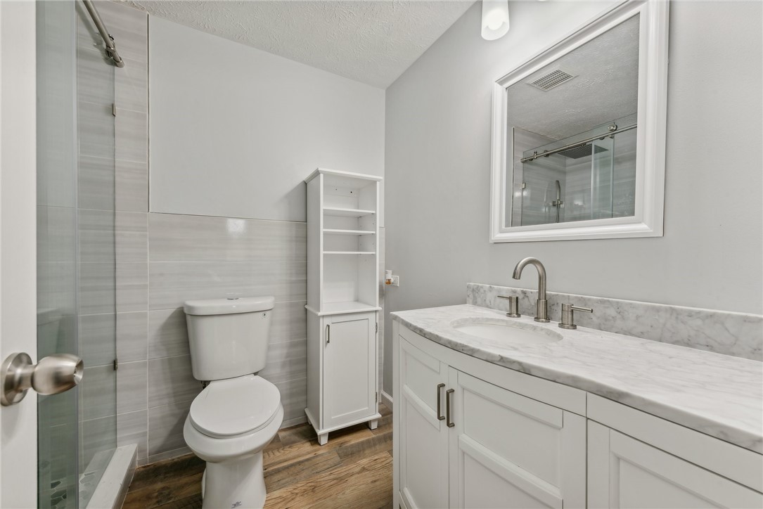 16 Holyoke Dr 1