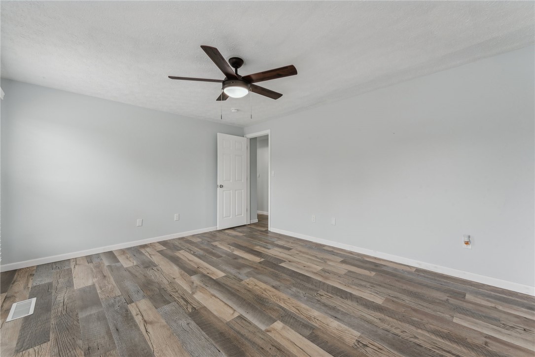 16 Holyoke Dr 1