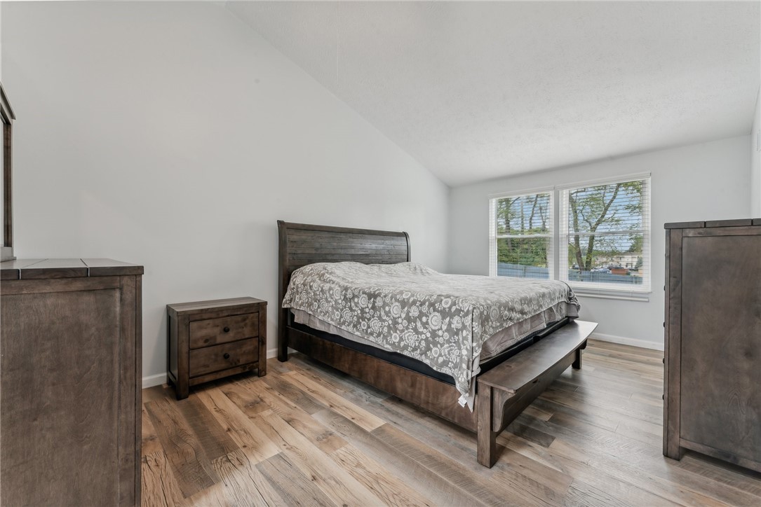 16 Holyoke Dr 1