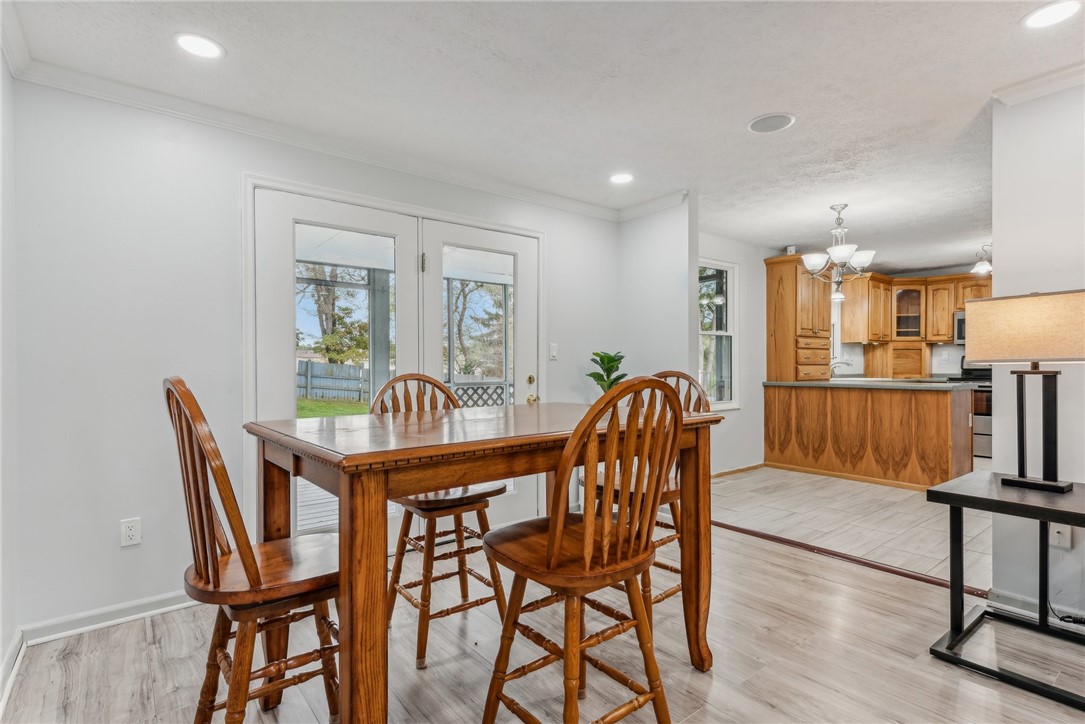 16 Holyoke Dr 1