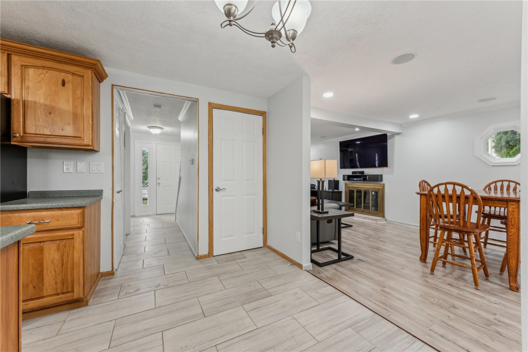 16 Holyoke Dr 1